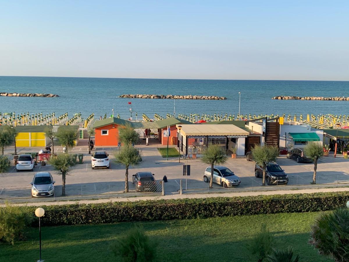 Апартаменти Al Mare Apartament Фано Екстер'єр фото